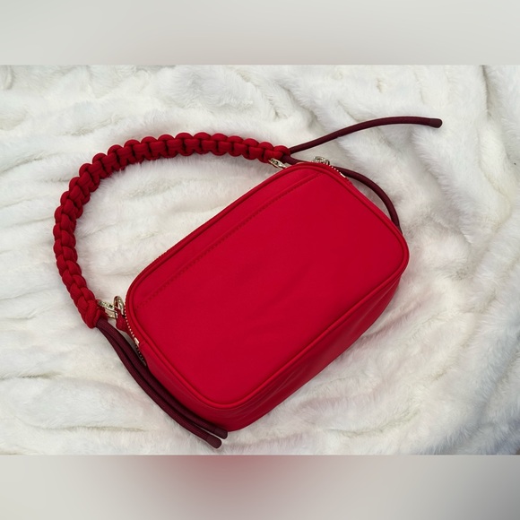 Lululemon Crossbody Bag with Top Handle 2L- Dark Red/ Gold - Picture 4 of 9